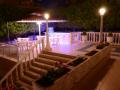 CLUB SCALA NUOVA ****